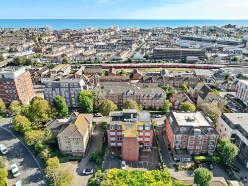 Rising Costs and Planning Delays Challenge South East Development Market